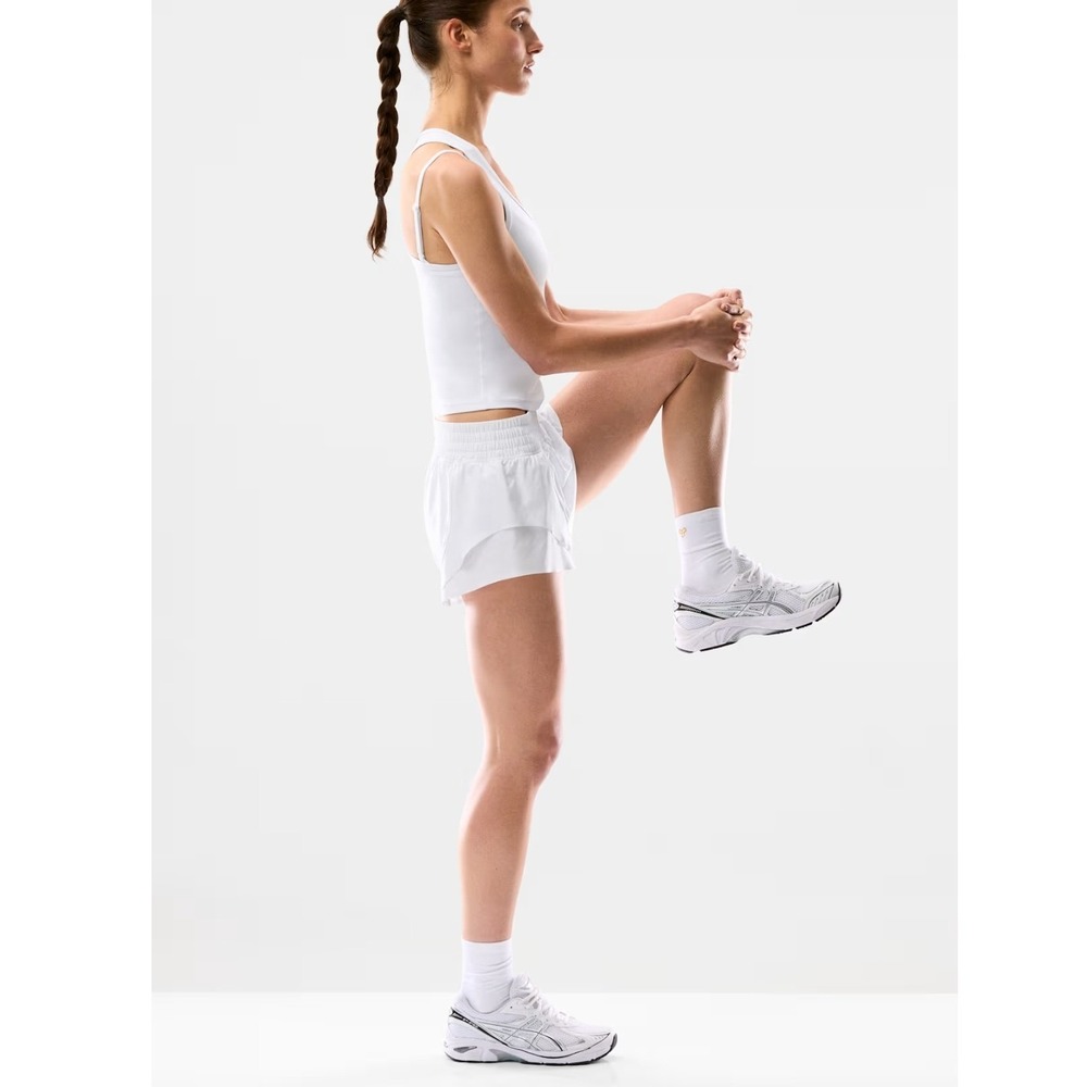 Aritzia Golden White MoveTech Boca Lined Sporty High Rise Running Shorts NWT